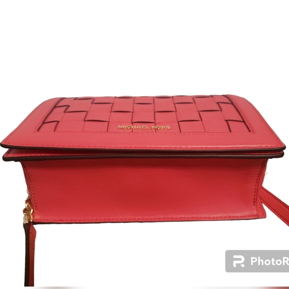 Michael Kors Crossbody - Picture 5 of 8